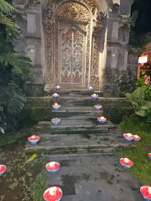 Innerlijke reis via het verlichtende pad